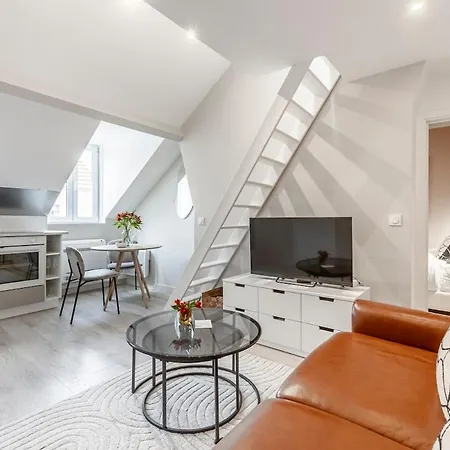 Daire A43 Republic # 1bedroom # Marais # Paris03 # Ac